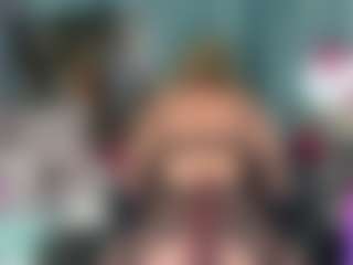 -R-A-R-E-'s Live Sex Cam Show