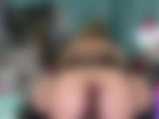Live cam show with -R-A-R-E- - Butt Plug on Streamer API