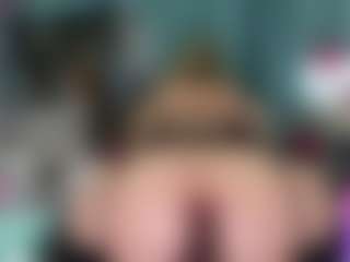 Live cam show with -R-A-R-E- - Fatpussy on AdultVida.com