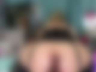 -R-A-R-E-'s Live Sex Cam Show
