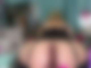 -R-A-R-E-'s Live Sex Cam Show