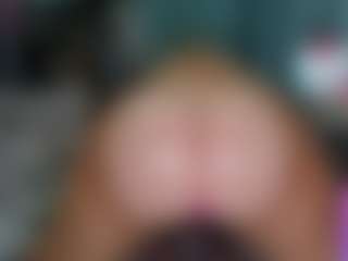 -R-A-R-E-'s Live Sex Cam Show