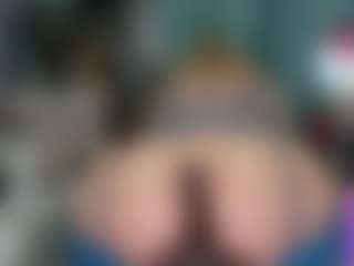 Live cam show with -R-A-R-E- - Mature on CamSextacy