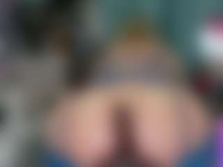Live cam show with -R-A-R-E- - Butt Plug on Camsoda