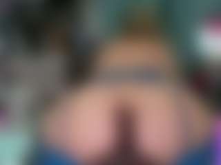 -R-A-R-E-'s Live Sex Cam Show