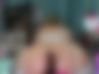 -R-A-R-E-'s Live Sex Cam Show