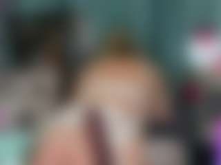 -R-A-R-E-'s Live Sex Cam Show