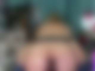 -R-A-R-E-'s Live Sex Cam Show