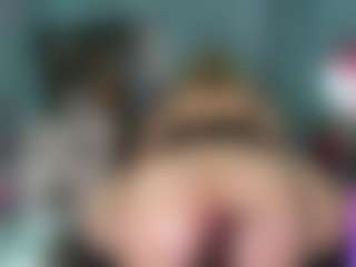 -R-A-R-E-'s Live Sex Cam Show
