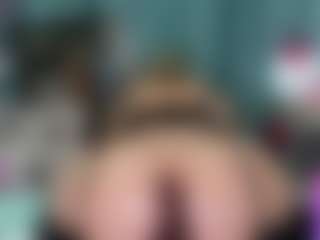 Live cam show with -R-A-R-E- - Fatpussy on Free Soda