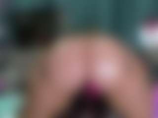 -R-A-R-E-'s Live Sex Cam Show
