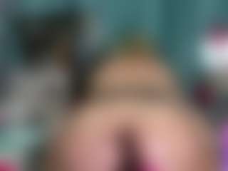Live cam show with -R-A-R-E- - Thong on TeamSkeetLive