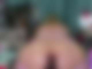 -R-A-R-E-'s Live Sex Cam Show