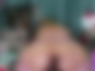 -R-A-R-E-'s Live Sex Cam Show