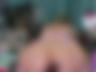 -R-A-R-E-'s Live Sex Cam Show