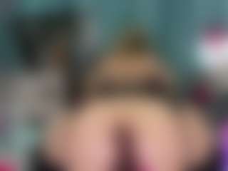 Live cam show with -R-A-R-E- - Interactivetoy Mature on Camsoda