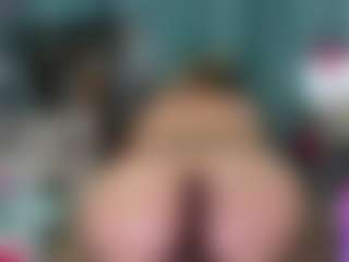 -R-A-R-E-'s Live Sex Cam Show