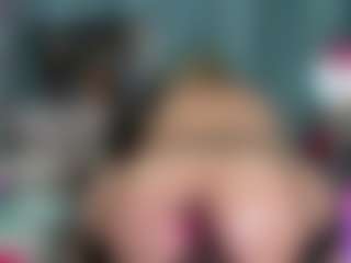 -R-A-R-E-'s Live Sex Cam Show