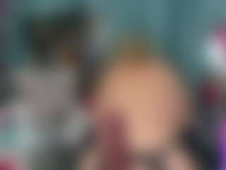 -R-A-R-E-'s Live Sex Cam Show