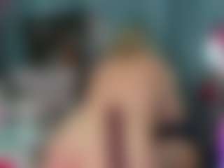 -R-A-R-E-'s Live Sex Cam Show