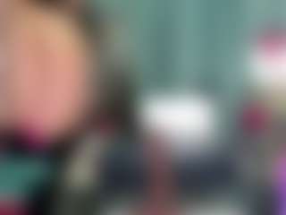 -R-A-R-E-'s Live Sex Cam Show