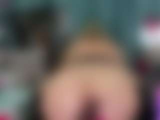 -R-A-R-E-'s Live Sex Cam Show