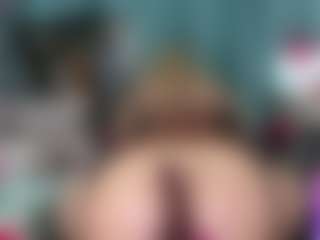 Live cam show with -R-A-R-E- - Blonde Hair on CamSodaAdn