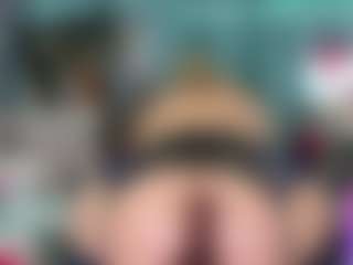 -R-A-R-E- MILF webcam performer live streaming