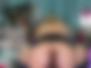 -R-A-R-E-'s Live Sex Cam Show