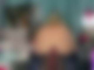 -R-A-R-E-'s Live Sex Cam Show