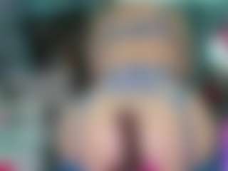 -R-A-R-E-'s Live Sex Cam Show