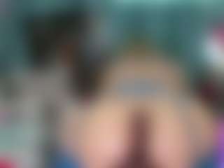 -R-A-R-E- MILF webcam performer live streaming