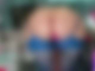 -R-A-R-E-'s Live Sex Cam Show