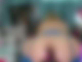 -R-A-R-E-'s Live Sex Cam Show