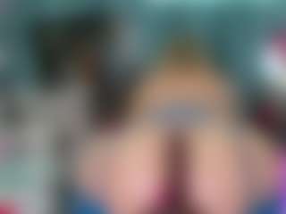 -R-A-R-E-'s Live Sex Cam Show