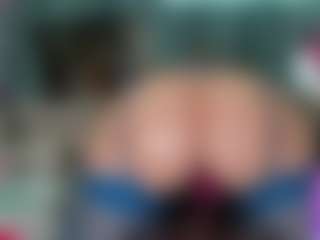 Live cam show with -R-A-R-E- - Ride Torso on Camsoda Late Night