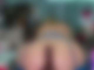 -R-A-R-E-'s Live Sex Cam Show