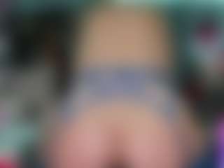 -R-A-R-E-'s Live Sex Cam Show