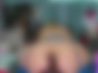 -R-A-R-E-'s Live Sex Cam Show