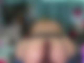 -R-A-R-E-'s Live Sex Cam Show