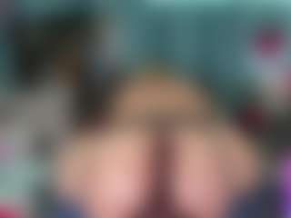 Live cam show with -R-A-R-E- - Public on Camming Site