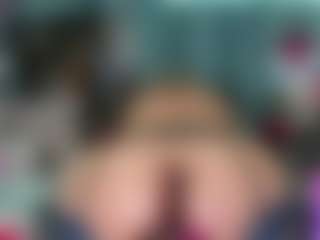 Live cam show with -R-A-R-E- - Mature on eurowanks.com