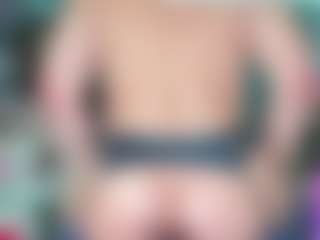 Live cam show with -R-A-R-E- - Public on crypto-cams