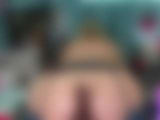 -R-A-R-E- MILF webcam performer live streaming