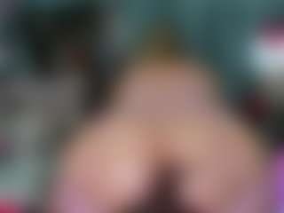 Live cam show with -R-A-R-E- - Butt Plug on SpankPalCams