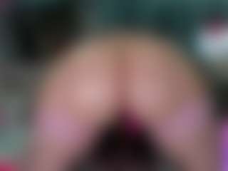 -R-A-R-E-'s Live Sex Cam Show