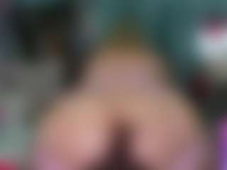 -R-A-R-E-'s Live Sex Cam Show