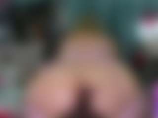 Live cam show with -R-A-R-E- - Brown Eyes MILF on CamwithHer