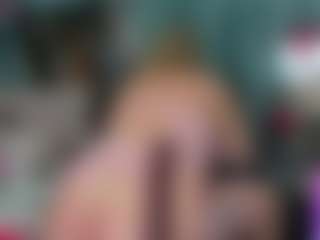 Live cam show with -R-A-R-E- - Ride Torso on StripNow