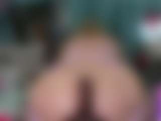 Live cam show with -R-A-R-E- - Butt Plug on Streamer API